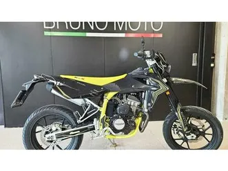 vendo swm sm 125 r (2022 - 24) usata a alme' (codice 9920477) - moto.it