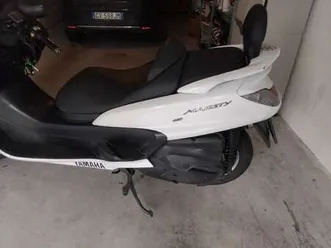 yamaha majesty 400 bianco