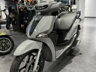 piaggio liberty s 125 iget 2025 125 cm3 | scooter | 344 km | gris | 92300 levallois perret