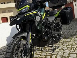 benelli trk 702x 2025/f-extras/1750kms coimbra (sé nova, santa cruz, almedina e são bartolomeu)