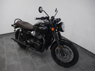 triumph bonneville t120 black // 2025 // 1.hand // sturz