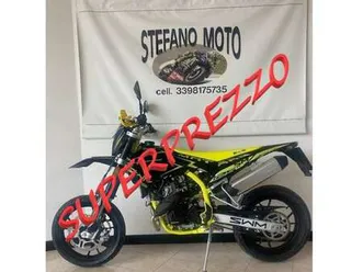 swm sm 125 r motard - my 25 - finanziabile geel
