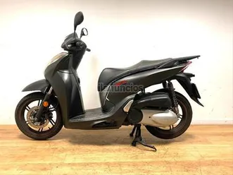 honda - scoopy sh300i