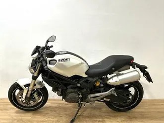 ducati - monster 696