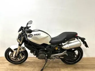 ducati - monster 696