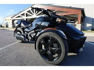 2023 can-am spyder f3