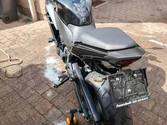 ② honda cbr600f met abs!