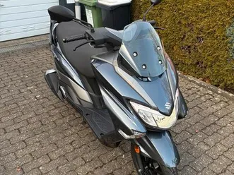 suzuki burgmann ex 125 street