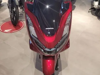 2021/22 r sprzedam honde pcx 125 oddam kask kufer owiewka gratis 3450 gdańsk osowa