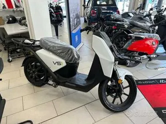 super soco cpx vs1 2 batterie 140km autonomia 15