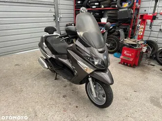 piaggio xevo