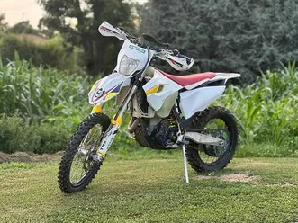 vendo husqvarna fe250 canton tessin -
