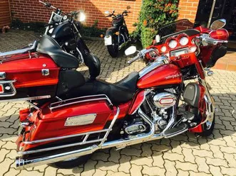 harley-davidson flhtcuse4 screamin' eagle cvo'110 e-glide