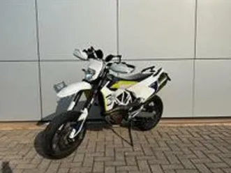 husqvarna 701 supermoto