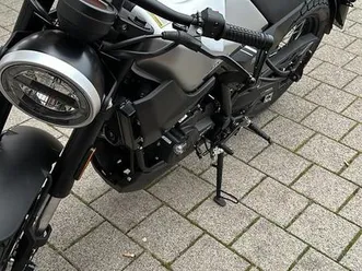 brixton crossfire 125 ccm motorrad