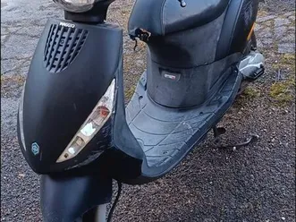 scooter piaggio zip 2t