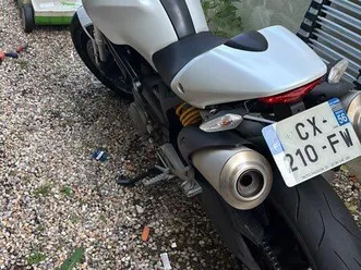 vend moto ducati monstre 696