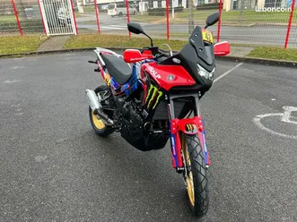 honda transalp 750 préparation dakar