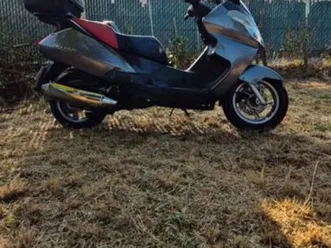 a vendre aprilia atlantique 125 cm3 2015