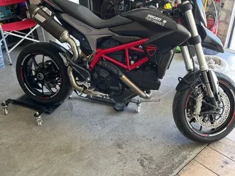 ducati hypermotard 821 échange africa twin rd04/07
