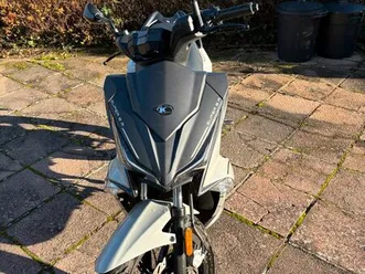 scooter kymco super 8