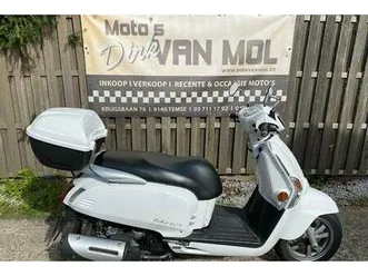 ② kymco like 125 bj 2021 zeer goede staat