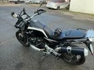 moto guzzi v85 tt guardia d'onore