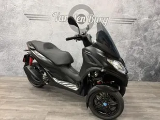 piaggio mp3 300 hpe sport (bj 2022) — motoren | piaggio — marktplaats
