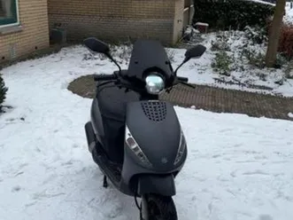 piaggio zip 2016 - zo goed als nieuw! — scooters | piaggio — marktplaats