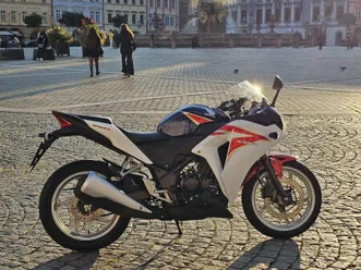 honda cbr 250r