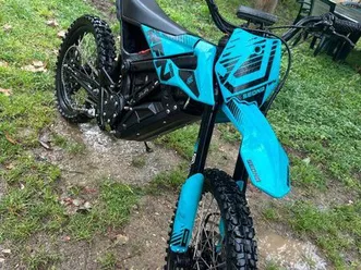 moto électrique apollo rfn