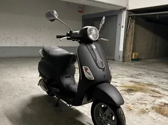 vespa lx50 2t noir mat vintage – 10 680 km – très bien entretenu – équipements inclus