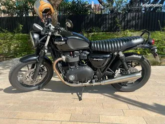 triumph street twin 900