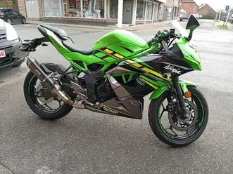 ② kawasaki 125 cc ninja 319km eerste eigenaar