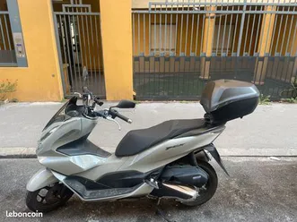 scooter pcx 2023 6000km