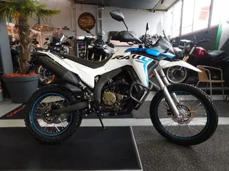 voge 300 rally euro5+*led*tankuhr*mod 2026*