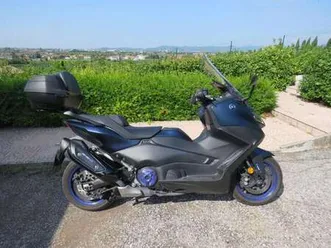 yamaha tmax 560 blu/azzurro