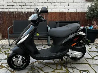 ② piaggio zip 4t iget euro 5