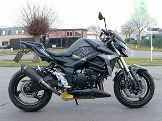 ② suzuki freegun 750 cc gsr 750 cc