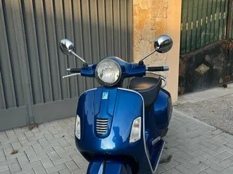 vespa 125 gts ct - 6 mois