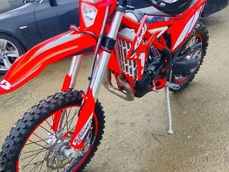 300 beta xtrainer état neuf