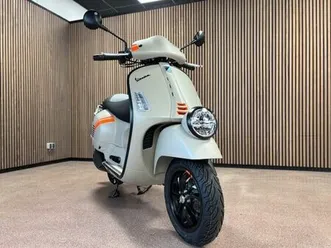 vespa gtv 300 e5 beige avvolgente q03