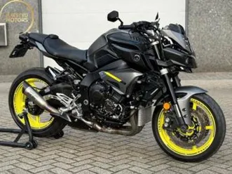 yamaha mt10 night fluo sc project carbon bomvol 1e eigenaar — motoren | yamaha — marktplaats