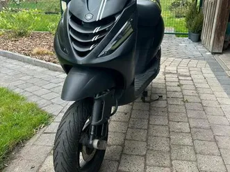 ② piaggio zip