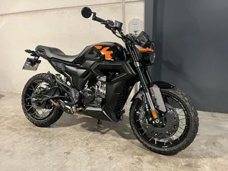 ② azor zontes gk125 leuke 125 cc naked