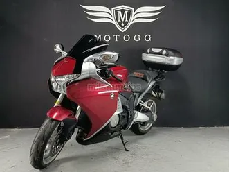 honda - vfr 1200 f dct