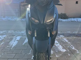 yamaha x-max 400