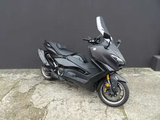 yamaha tmax 560