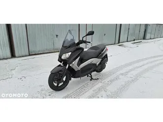 yamaha x-max