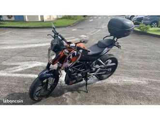 moto 125 ktm duke 2014 avec pot d'échappement sport